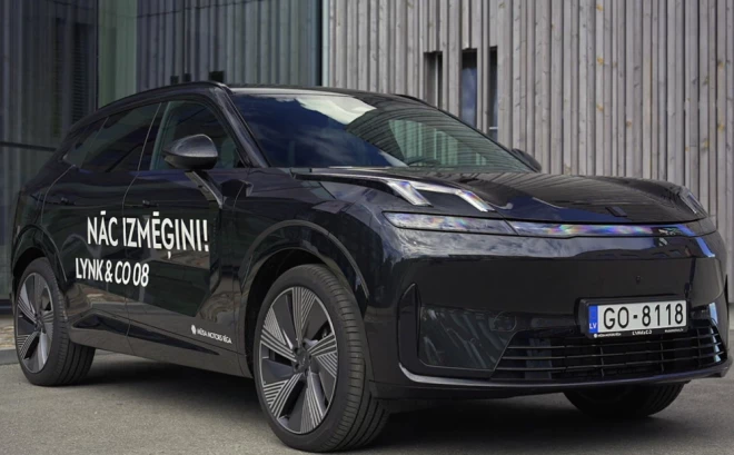 Lynk & Co 08 ierašanās arī sola papildus vilkmi, jo tas ir līdz šim smalkākais zīmola modelis Latvijā.