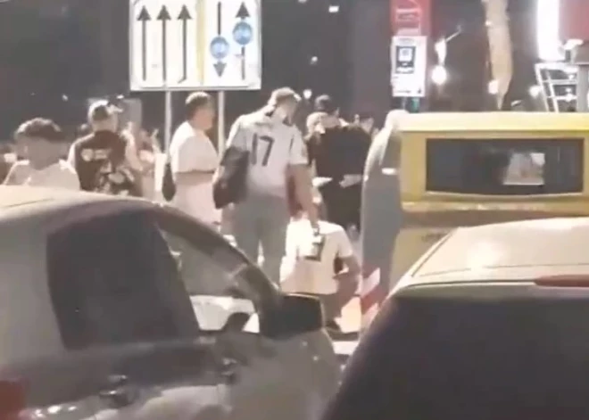 ВИДЕО: в Албании хулиганы напали на болельщиков латвийской сборной по футболу