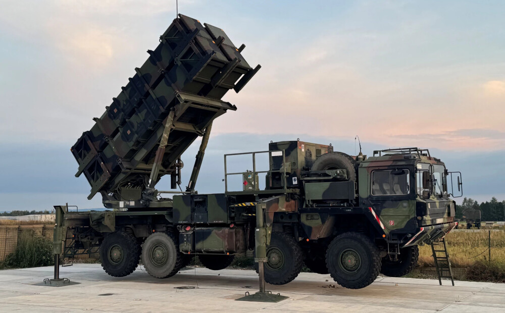 NATO vajadzētu notriekt dronus virs Ukrainas, uzskata bijušais Polijas diplomāts