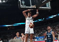 FOTO: Vācija pārspēj Slovēniju un iekļūst Eiropas čempionāta pusfinālā