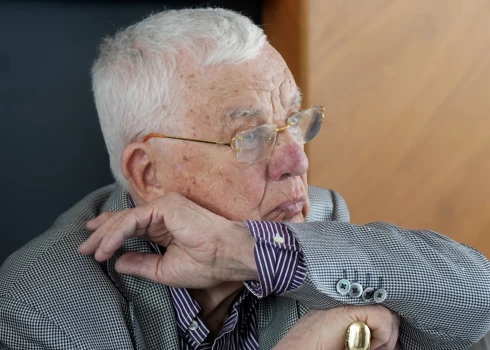 Раймонд Паулс.