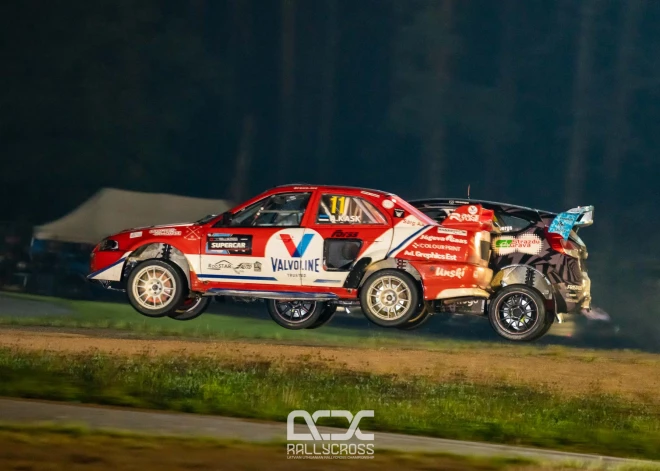 Nakts rallijkross - spožākie autosporta sezonas izskaņas svētki Latvijas-Lietuvas un Baltijas rallijkrosa finālposmā Biķerniekos