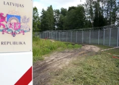 Nacionālie Bruņotie spēki paziņoja, ka slēdz gaisa telpu.