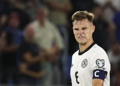 Vācijas futbola izlases kapteinis Jozua Kimmihs atver savu akadēmiju, kur trenēs jaunos talantus