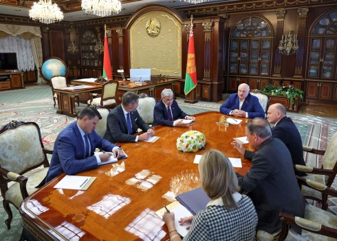 Baltkrievijas prezidents Aleksandrs Lukašenko tikšanās saistībā ar politieslodzīto atbrīvošanu.