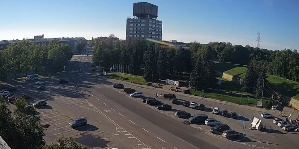 Нарва: раньше здесь все время стояла длиннющая очередь.