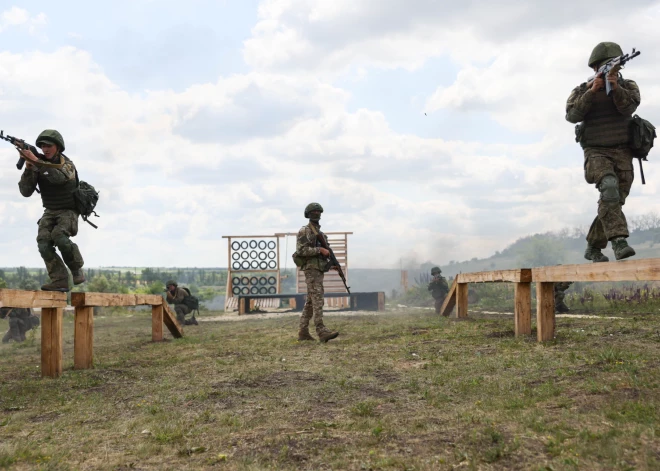 Šrāders: Latvijas amatpersonām jāsniedz skaidrāka informācija sabiedrībai par to, ko darīt militāro mācību "Zapad" laikā