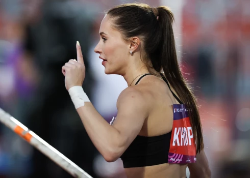 Viena no pasaules labākajām kārtslēcējām Poļina Knoroza savas valsts diktatora uzsāktā kara dēļ netiek pie iespējas sacensties ar planētas labākajām sportistēm.