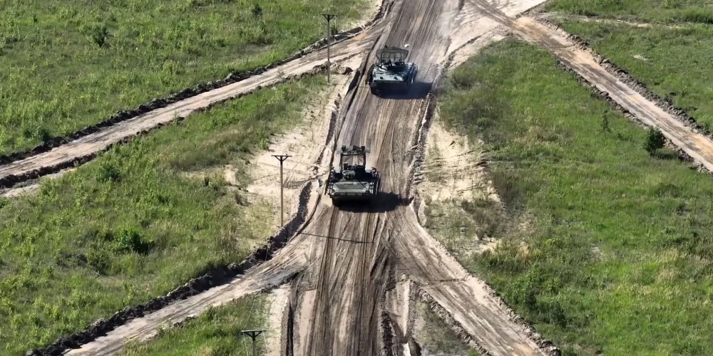 This video grab taken from a handout footage released by the Russian Defence Ministry on September 12, 2025, shows Russian Armed Forces taking part in the Zapad-2025 (West-2025) joint military drills of the armed forces of the Russian Federation and the Republic of Belarus at an undisclosed location. (Photo by Handout / Russian Defence Ministry / AFP) / RESTRICTED TO EDITORIAL USE - MANDATORY CREDIT "AFP PHOTO / Russian Defence Ministry" - HANDOUT - NO MARKETING NO ADVERTISING CAMPAIGNS - DISTRIBUTED AS A SERVICE TO CLIENTS
