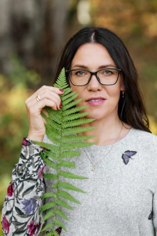 Laura Sarkanābola