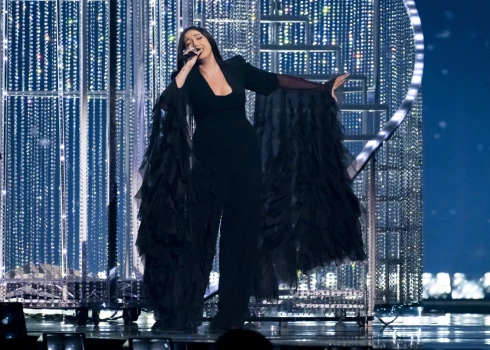 Izraēlas dalība "Eirovīzijā" joprojām raisa diskusijas.