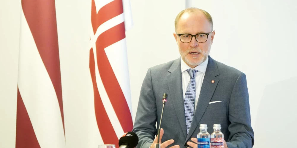 Aizsardzības ministrs Andris Sprūds.