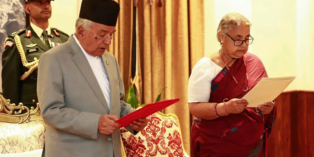 Atlaists Nepālas parlaments, martā izsludinātas jaunas vēlēšanas.