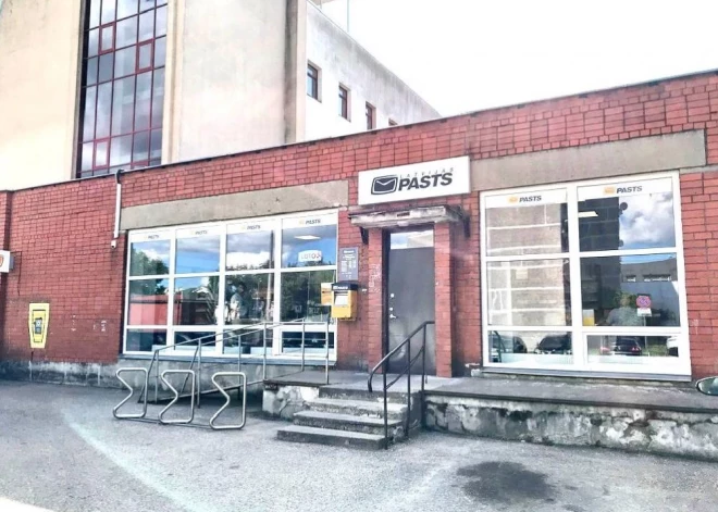 “Latvijas pasts” par sviestmaizi tirgo nesen rekonstruētu pasta namu Daugavpilī