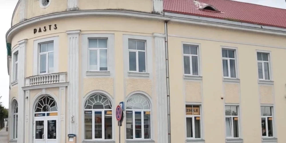 Latvijas Pasts продает историческое здание почты в Мадоне за 205 тысяч евро.