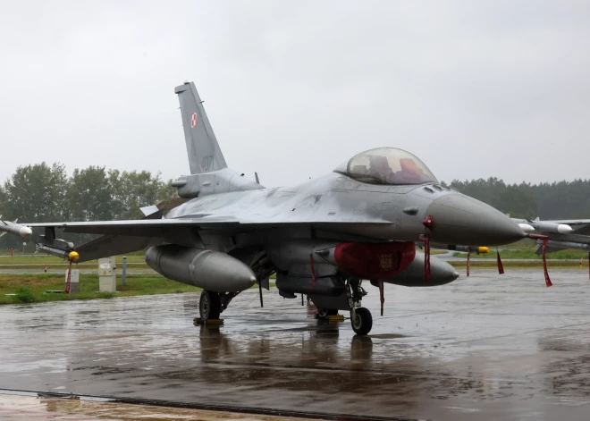 Polija paziņo par NATO misijas "Austrumu sardze" faktisku uzsākšanu