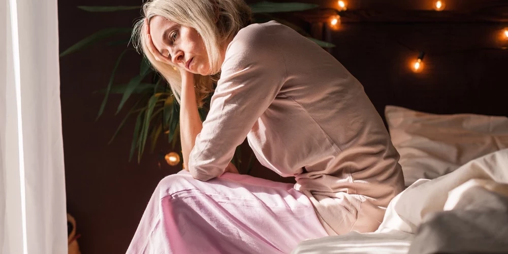 Люди с хронической бессонницей на 40% чаще сталкиваются с когнитивными нарушениями.