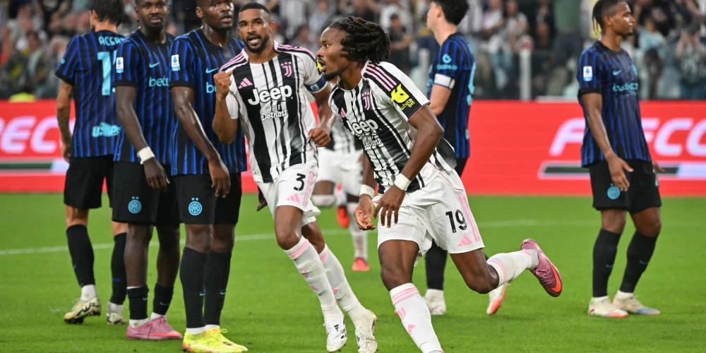 "Juventus" pēdējo minūšu laikā ne tikai izglābās no zaudējuma, bet arī izrāva uzvaru (foto: Scanpix / Reuters)