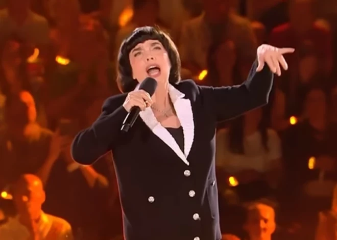 "Вау, она еще поет!" Кумир прошлого Мирей Матье по-прежнему собирает полные залы