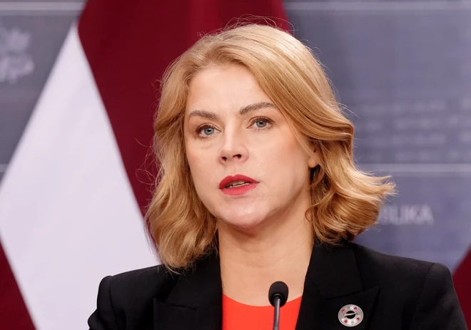 "Ja mēs vēlamies kaut kur samazināt izmaksas, mums ir jāsaprot, kā to kompensēt," uzsvēra Siliņa.