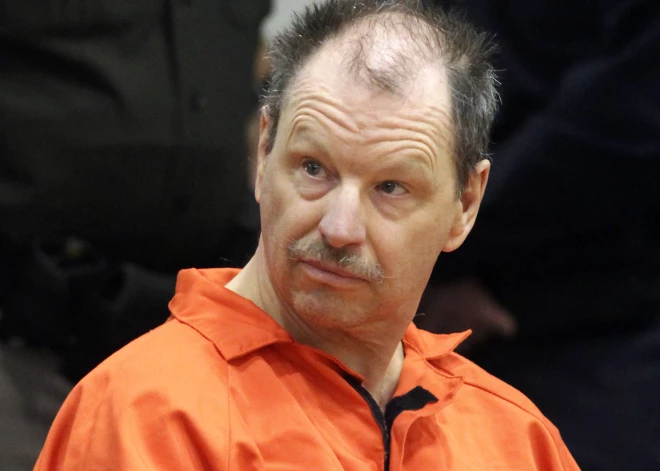 Первые жертвы под валунами: рыбалка, которая открыла Америке одного из самых кровавых серийных убийц