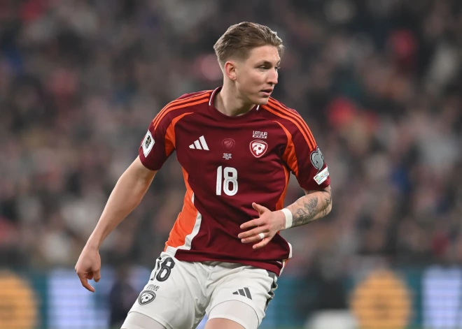 Talantīgais latviešu uzbrucējs Šits debitējis Spānijas trešajā līgā