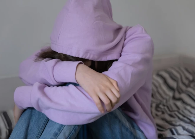 Дети в Латвии калечат себя - самоповреждений становится все больше