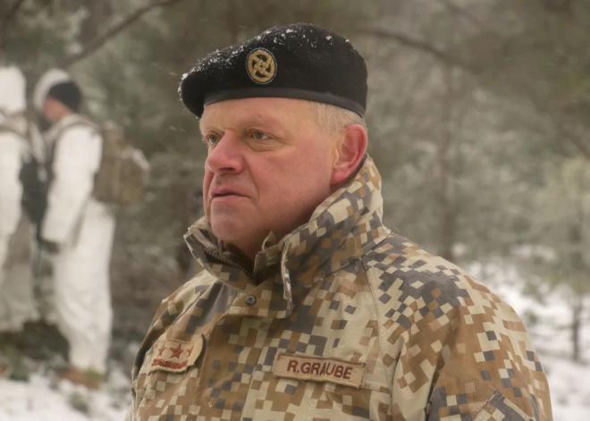 Генерал раскритиковал идею о призыве женщин в армию: это политика, а не военная необходимость