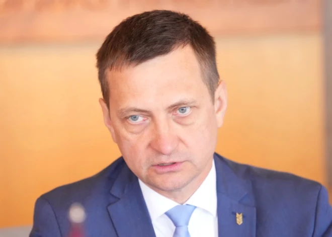 Zemkopības ministrija dzen cauri izmaiņas koku ciršanas noteikumos, ignorējot Satversmes tiesas lemto