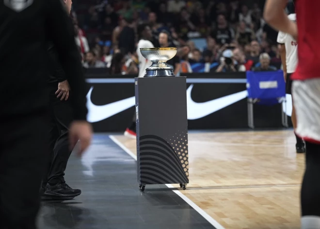 Eiropas čempionāta basketbolā fināla spēle Rīgā starp  Vācijas un Turcijas valstsvienībām. 