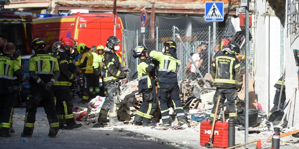 Madridē notikušajā sprādzienā bārā gājis bojā viens cilvēks un 25 ievainoti. 