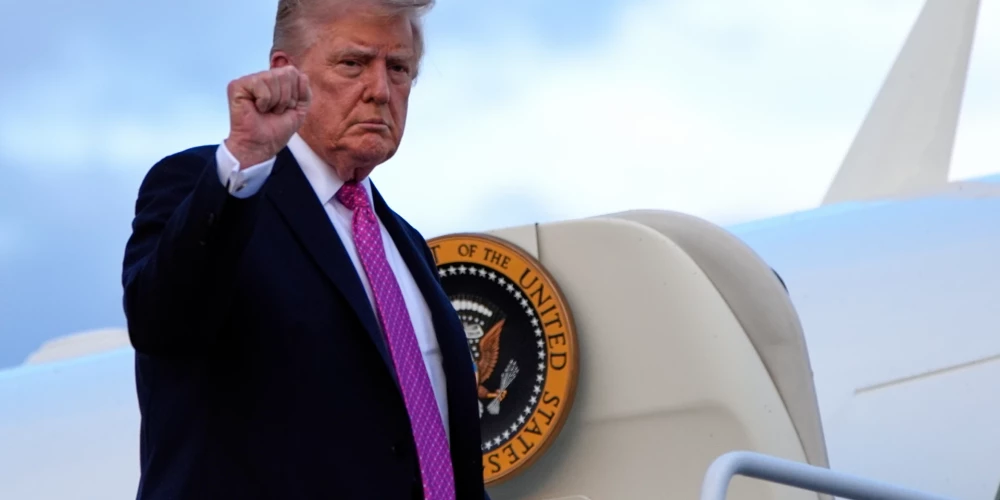 Дональд Трамп готов "трудоустраивать" тех, кто жертвовал на его избирательную кампанию.