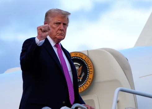 Дональд Трамп готов "трудоустраивать" тех, кто жертвовал на его избирательную кампанию.