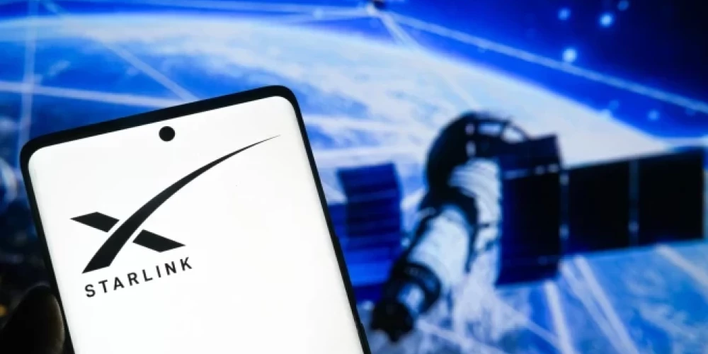 Pirmdien "Starlink" darbība visā Ukrainas frontes garumā bija apturēta.