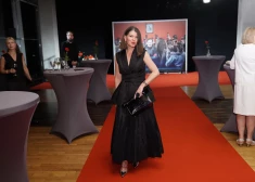 Iveta Vecmane jau septiņus gadus staigā tikai pašas dizainētos tērpos