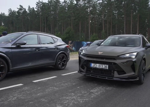 "Cupra Summit" šogad apmeklēja apmēram 900 automašīnu īpašnieki, draugi un ģimenes locekļi.