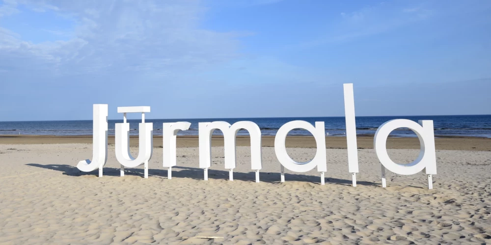 Vides objekts "Jūrmala" Majoru pludmalē.