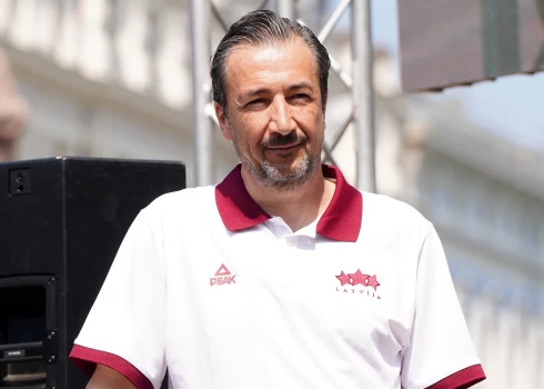 Latvijas vīriešu valstsvienības galvenais treneris Luka Banki.