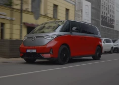 Izbrauciens ar Latvijā retu un visu laiku jaudīgāko VW ID Buzz