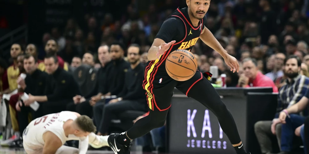 Kobe Bafkins "Hawks" rindās divu sezonu laikā laukumā devās vien 27 mačos.