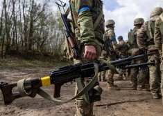 Ukrainas bruņotie spēki ir atbrīvojuši Pankivku un turpina ofensīvu. Eksperti situāciju Krievijas armijai sauc par katastrofālu.