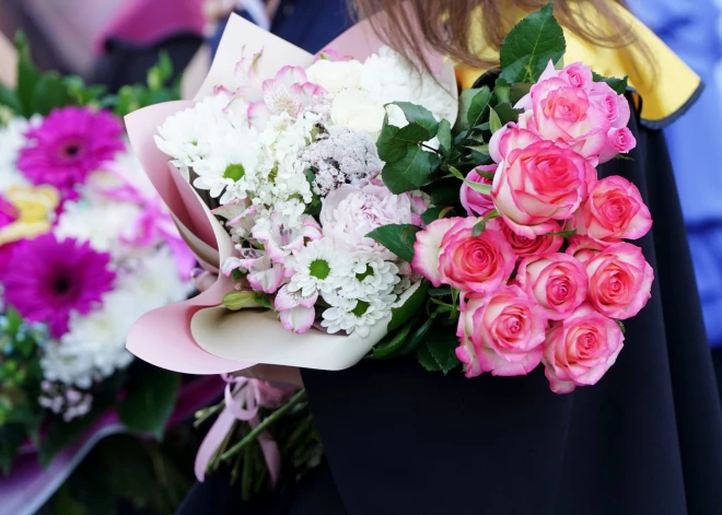 Studenti varēs pieteikties studijām pirms atestāta saņemšanas