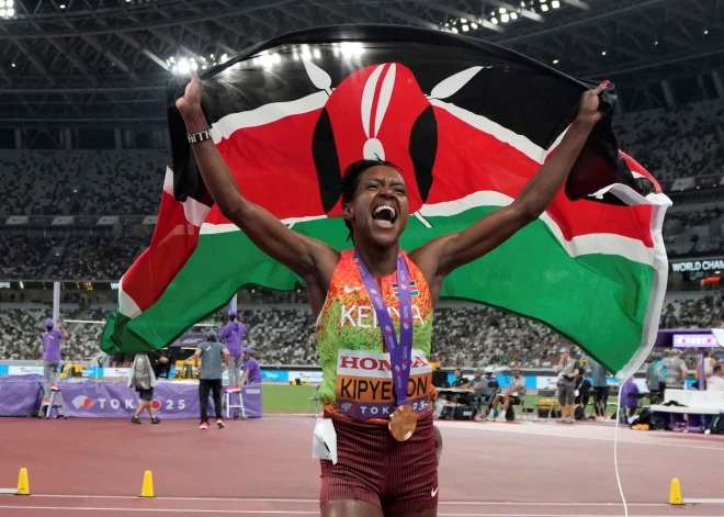 Feita Kipjegona jau ceturto reizi kļūst par pasaules čempioni 1500 metru skriešanā