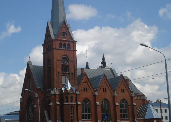 Aicina uz 4. oktobra labdarības koncertu Latgalē lielāko ērģeļu uzstādīšanai Daugavpils Mārtiņa Lutera katedrālē