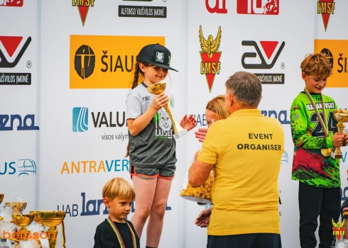 Astoņus gadus vecā Marija 2025 kopvērtējumā ieguva 2. vietu MX50 klasē motokrosā.