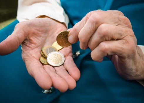 Latgalē senioriem izkrāpti 14 000 eiro.