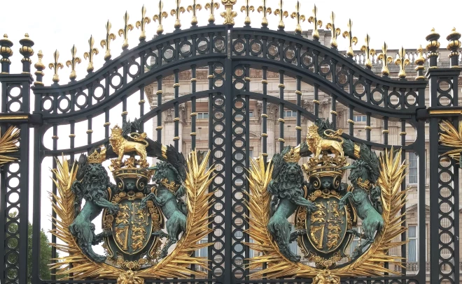 Bekingemas pils galvenie vārti.