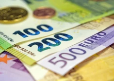 Забыли про кризис: жители Латвии берут все больше потребительских кредитов на все большие суммы