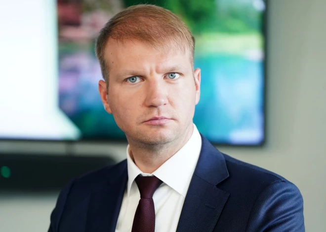 Melnis: populisms var iedzīt Latvijas iedzīvotājus daudzu desmitu miljonu parādu jūgā