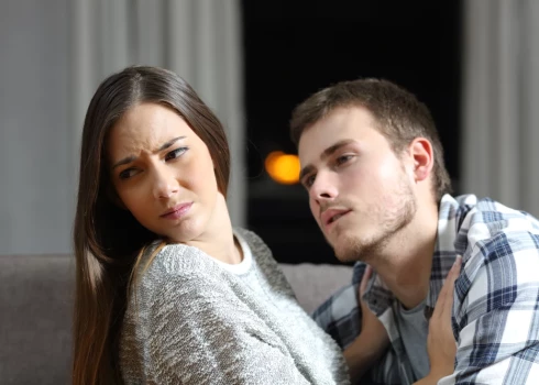 Iemesli ir dažādi, bet visbiežāk – apsēstība ar sevi un vēlme bučoties jau pirmajā reizē.